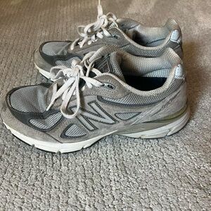 New Balance Women's Silver and Gray Sneakers
